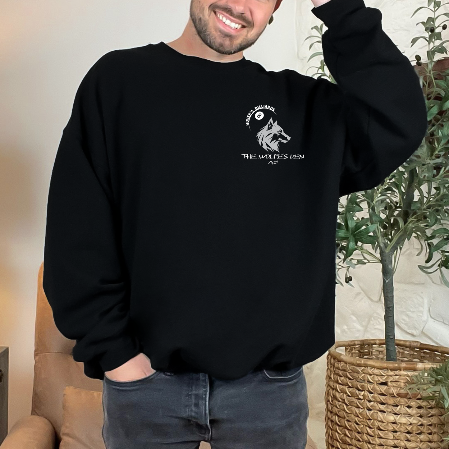The Wolfe's Den - Sweatshirt