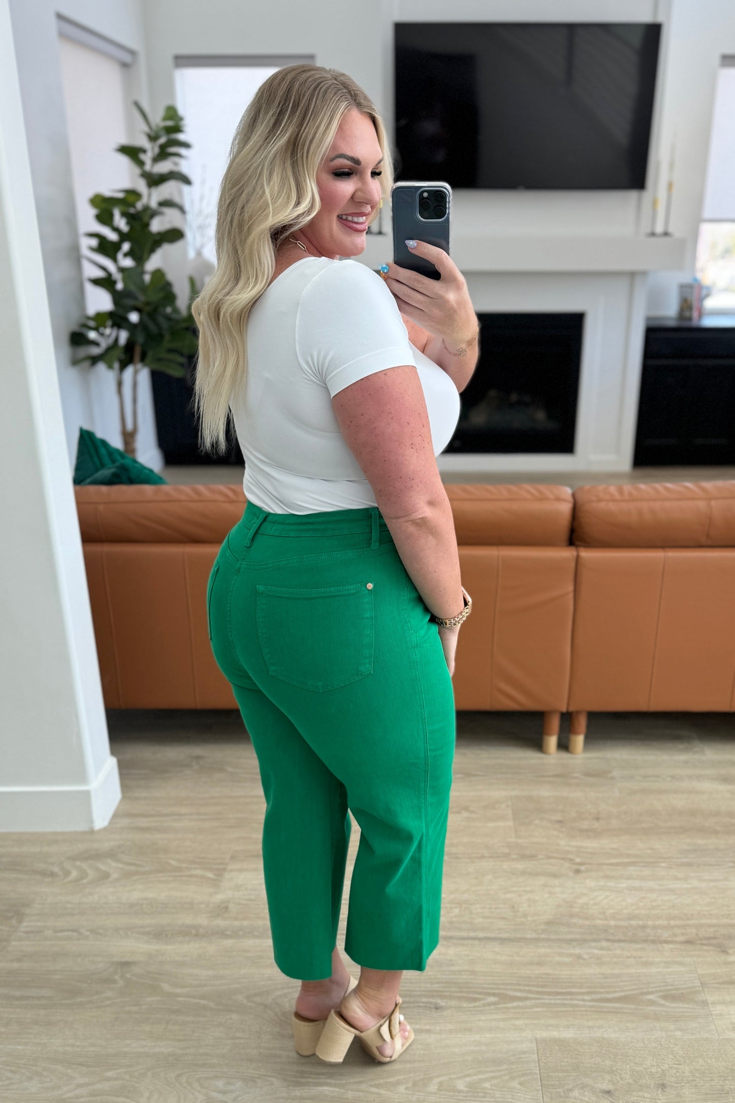 Lisa High Rise Control Top Wide Leg Crop Jeans in Kelly Green - FamFancy Boutique