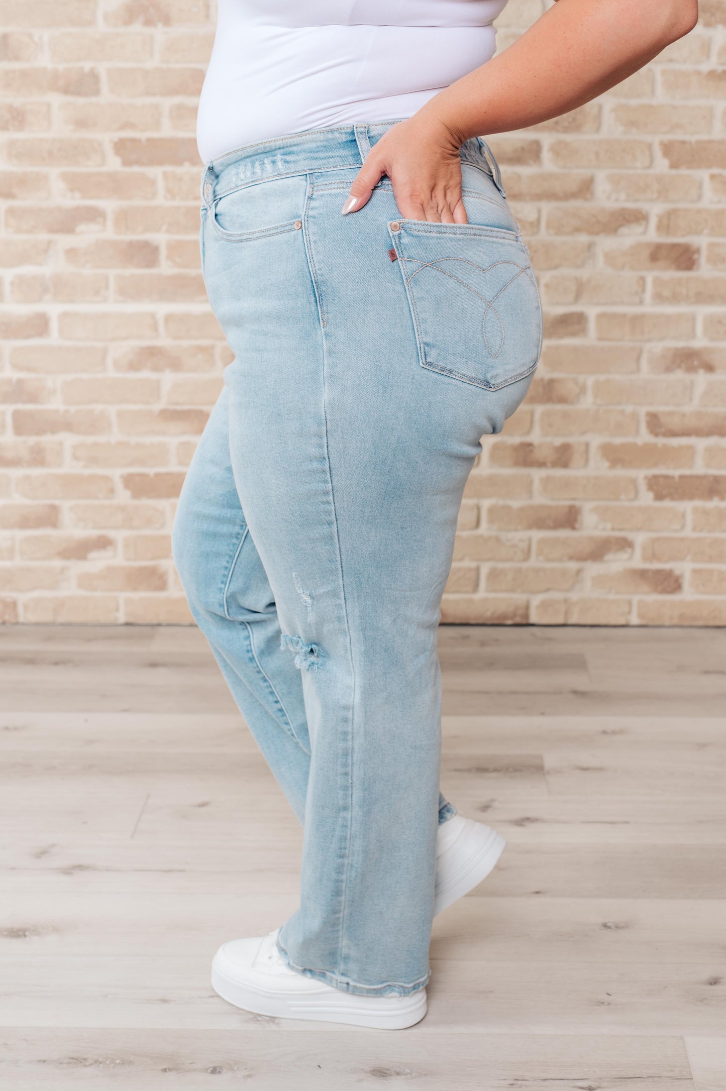 Parker High Rise 90's Straight Jeans - FamFancy Boutique