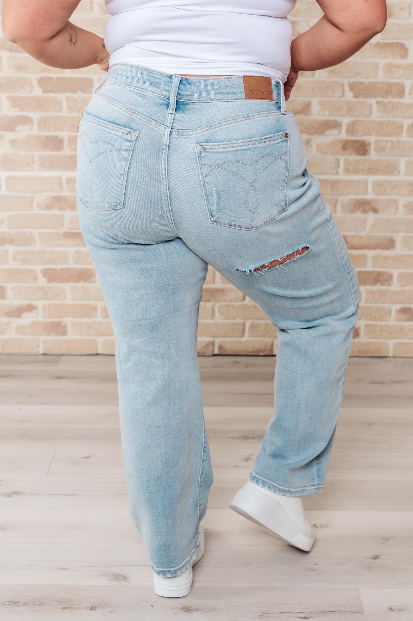 Parker High Rise 90's Straight Jeans - FamFancy Boutique