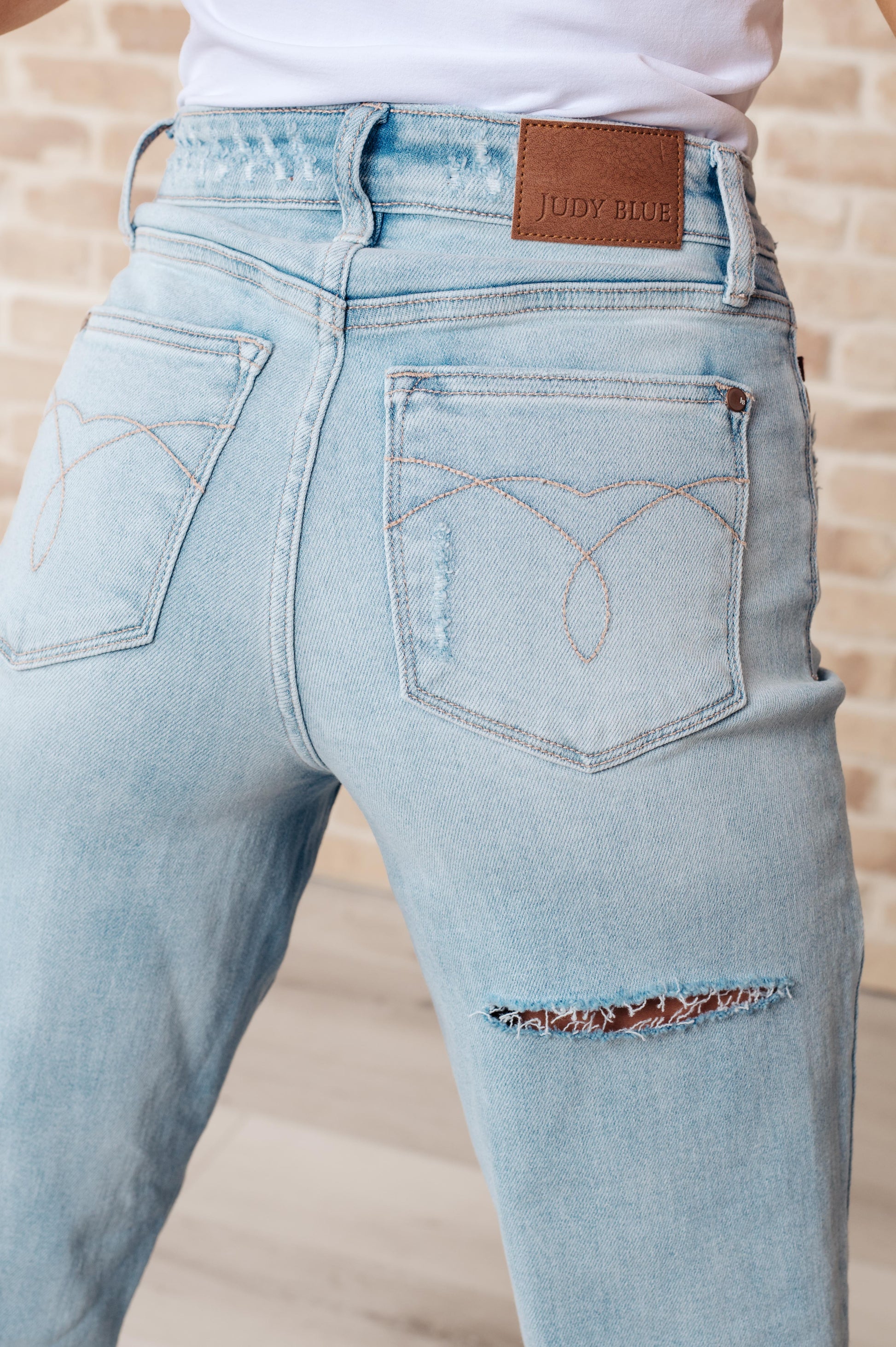 Parker High Rise 90's Straight Jeans - FamFancy Boutique