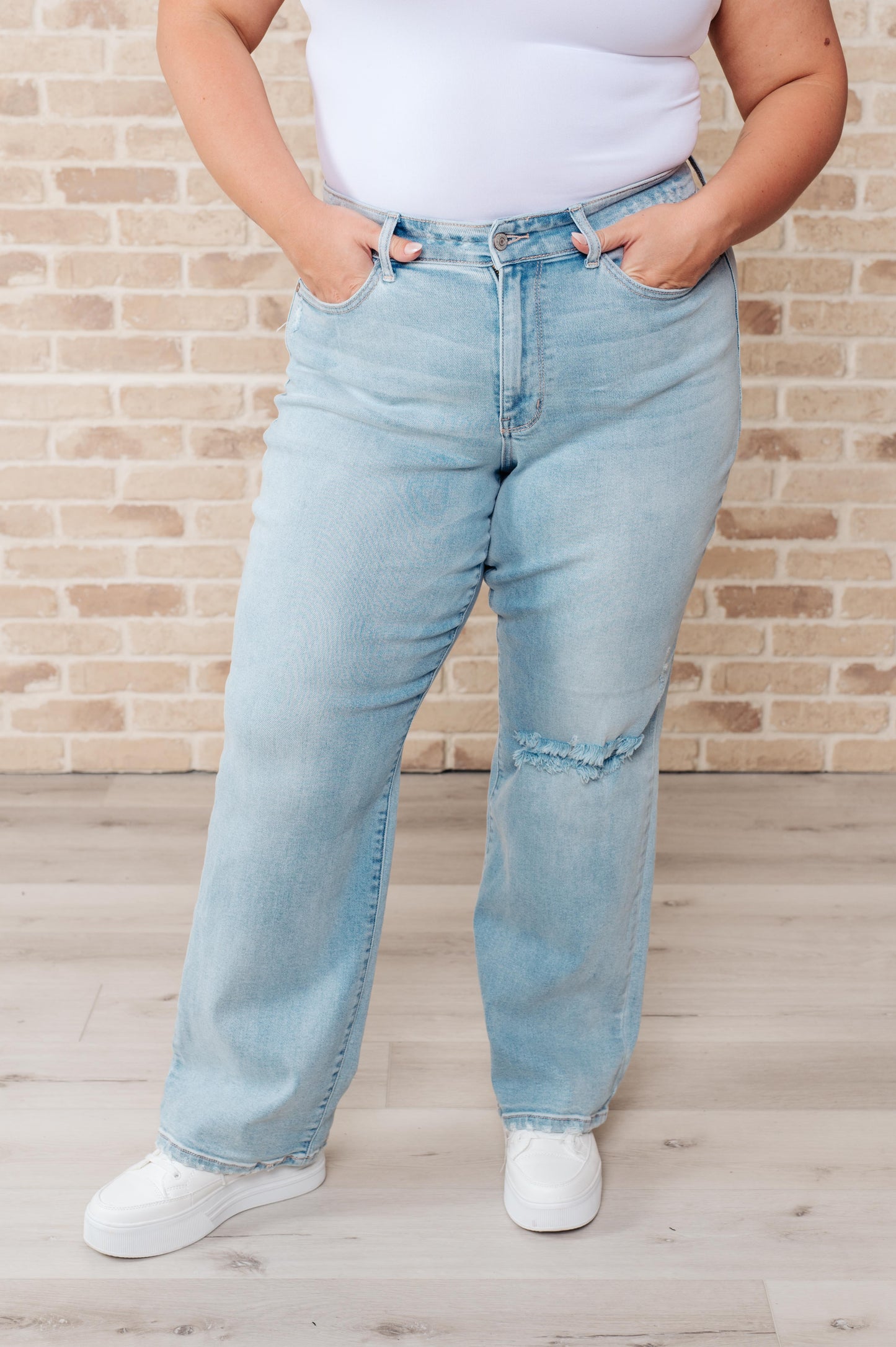 Parker High Rise 90's Straight Jeans - FamFancy Boutique