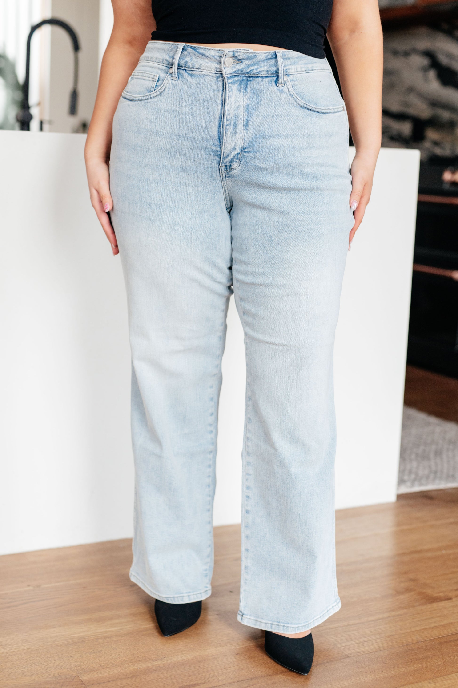 Brooke High Rise Control Top Vintage Wash Straight Jeans - FamFancy Boutique