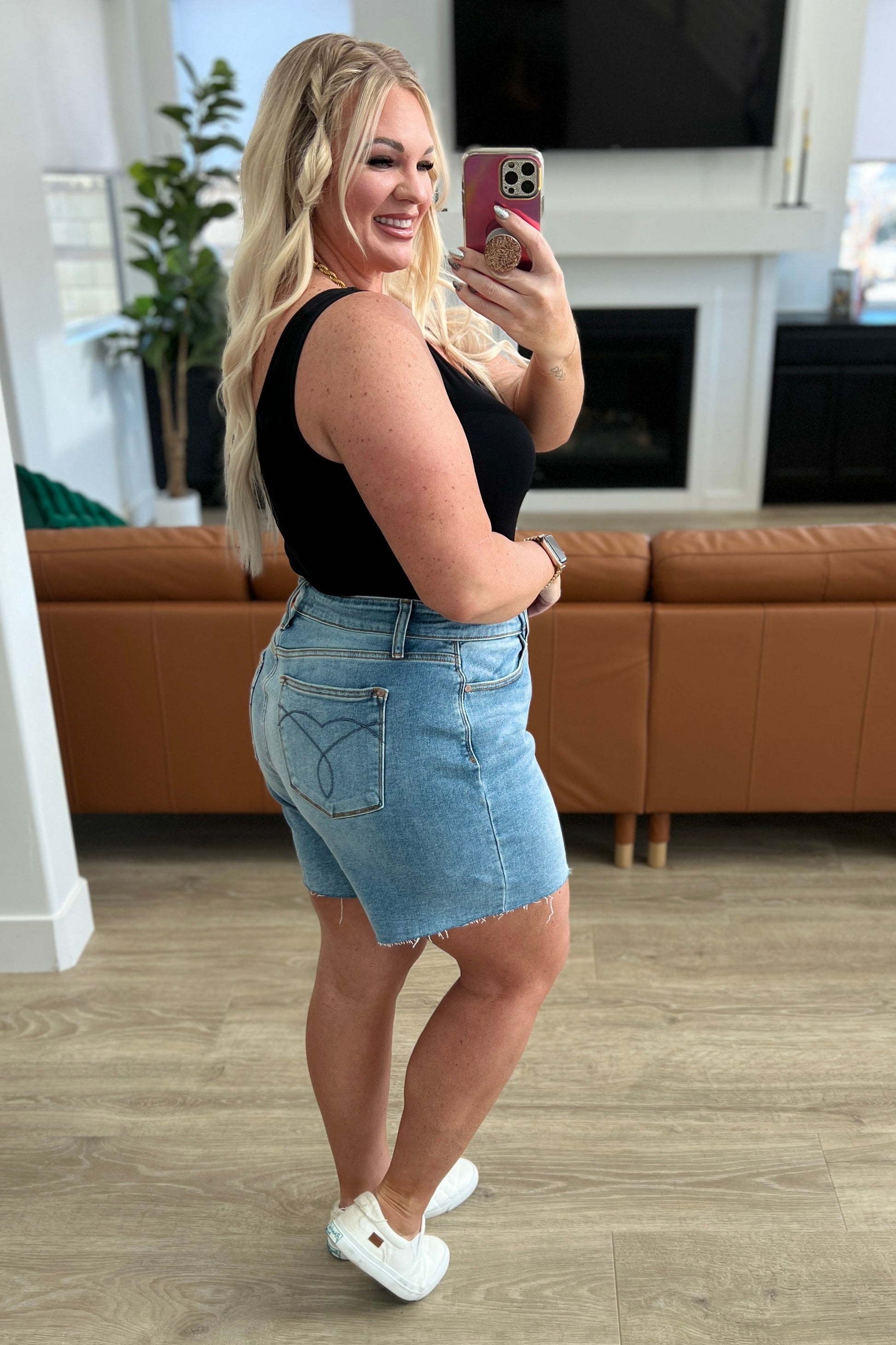 Willa High Rise Cutoff Shorts - FamFancy Boutique