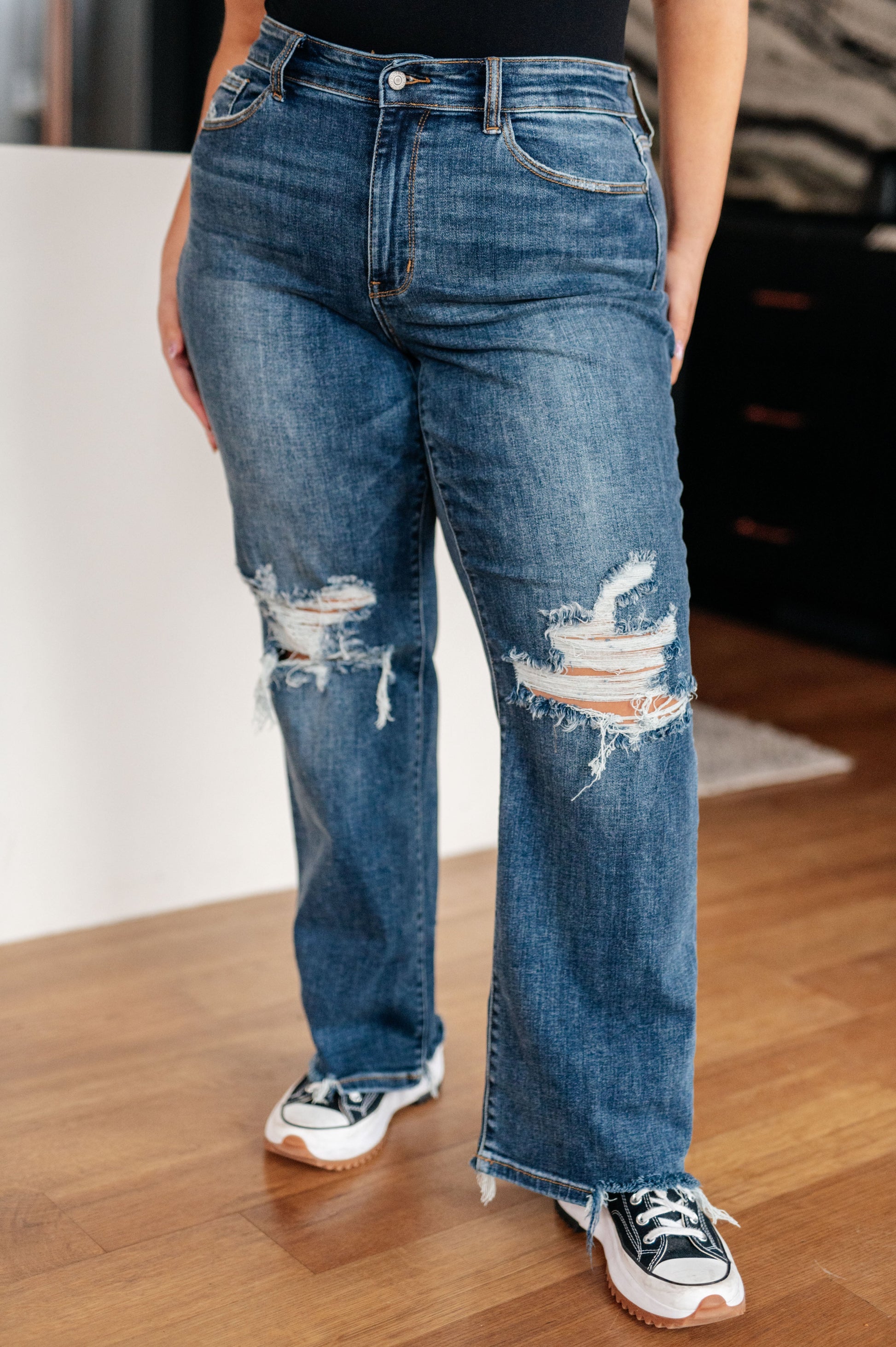 Rose High Rise 90's Straight Jeans in Dark Wash - FamFancy Boutique