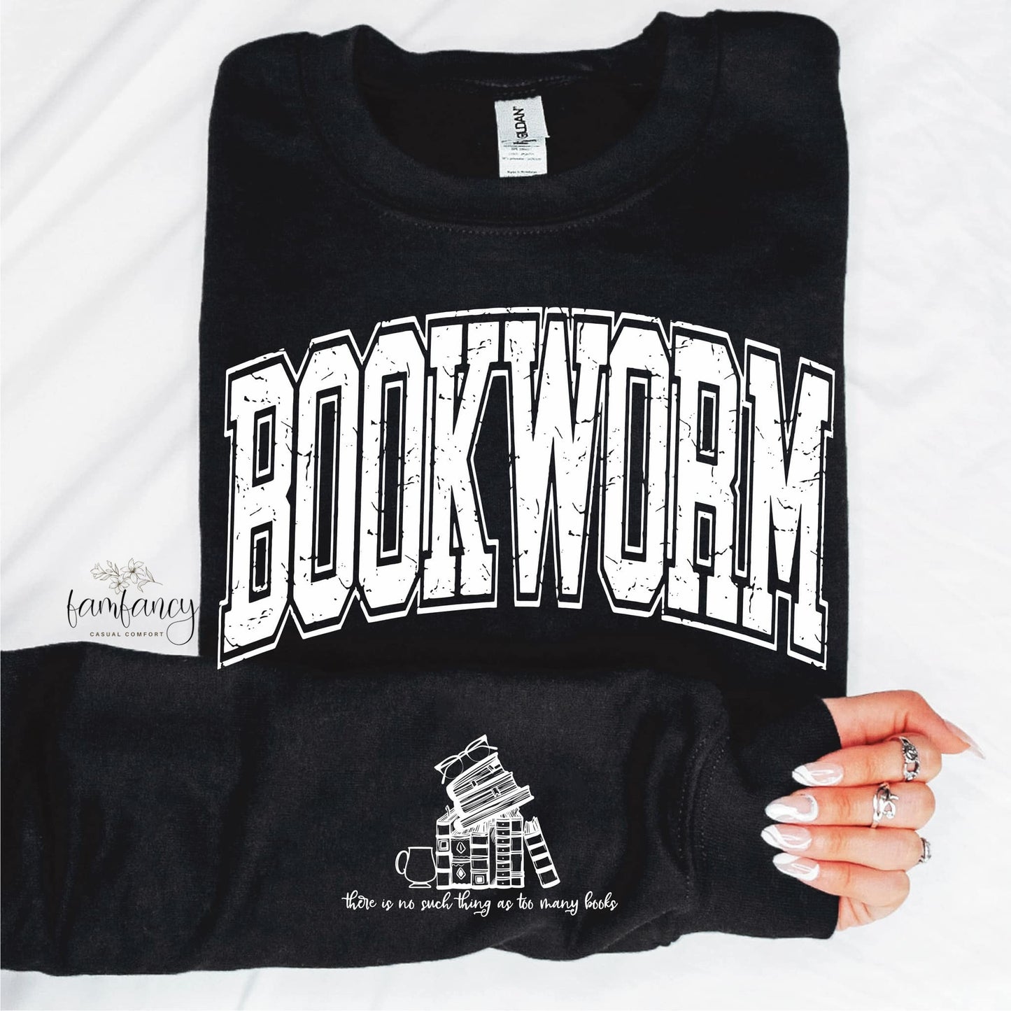Book worm with sleeve accent