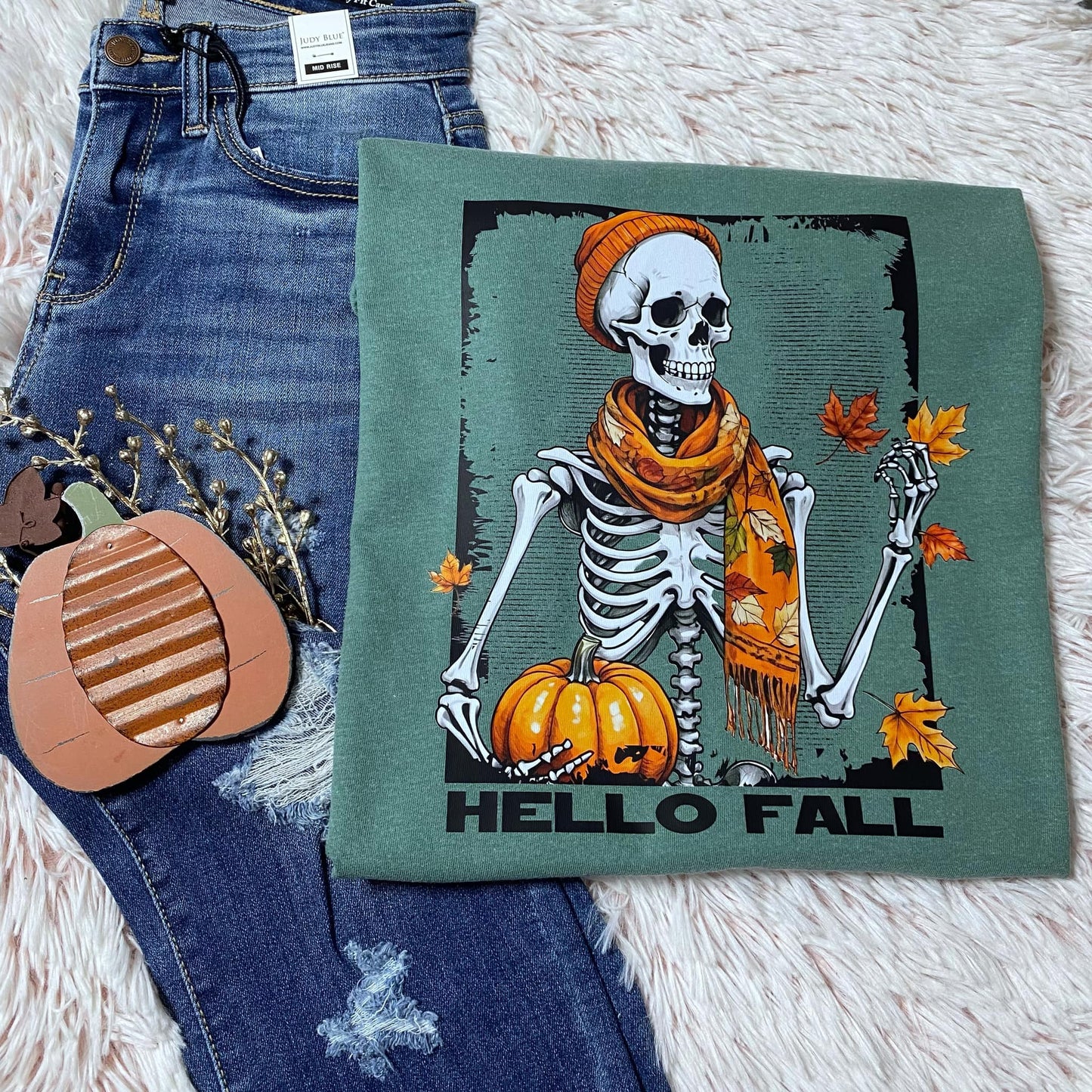 Hello Fall Skeleton