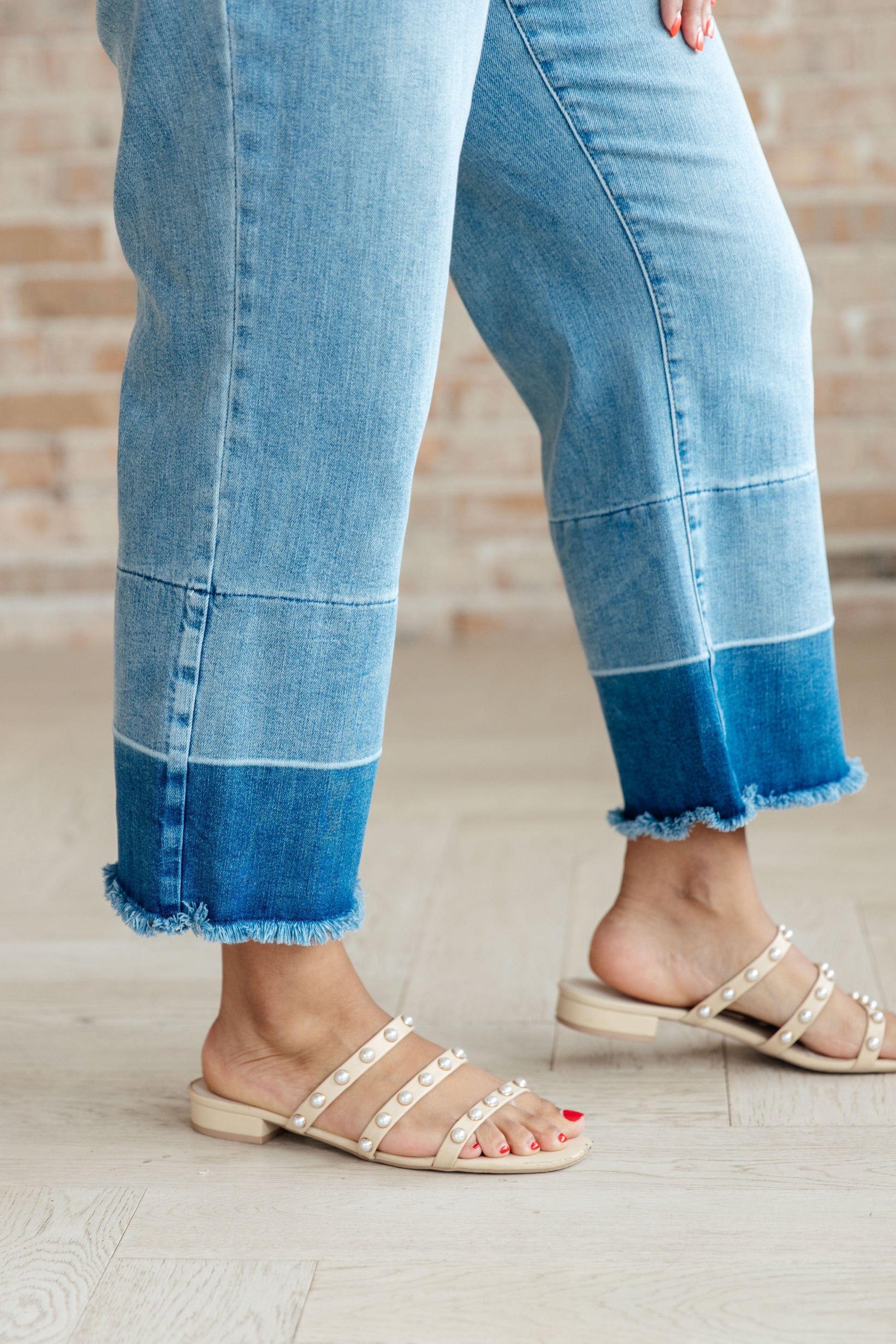 Olivia High Rise Wide Leg Crop Jeans in Medium Wash - FamFancy Boutique