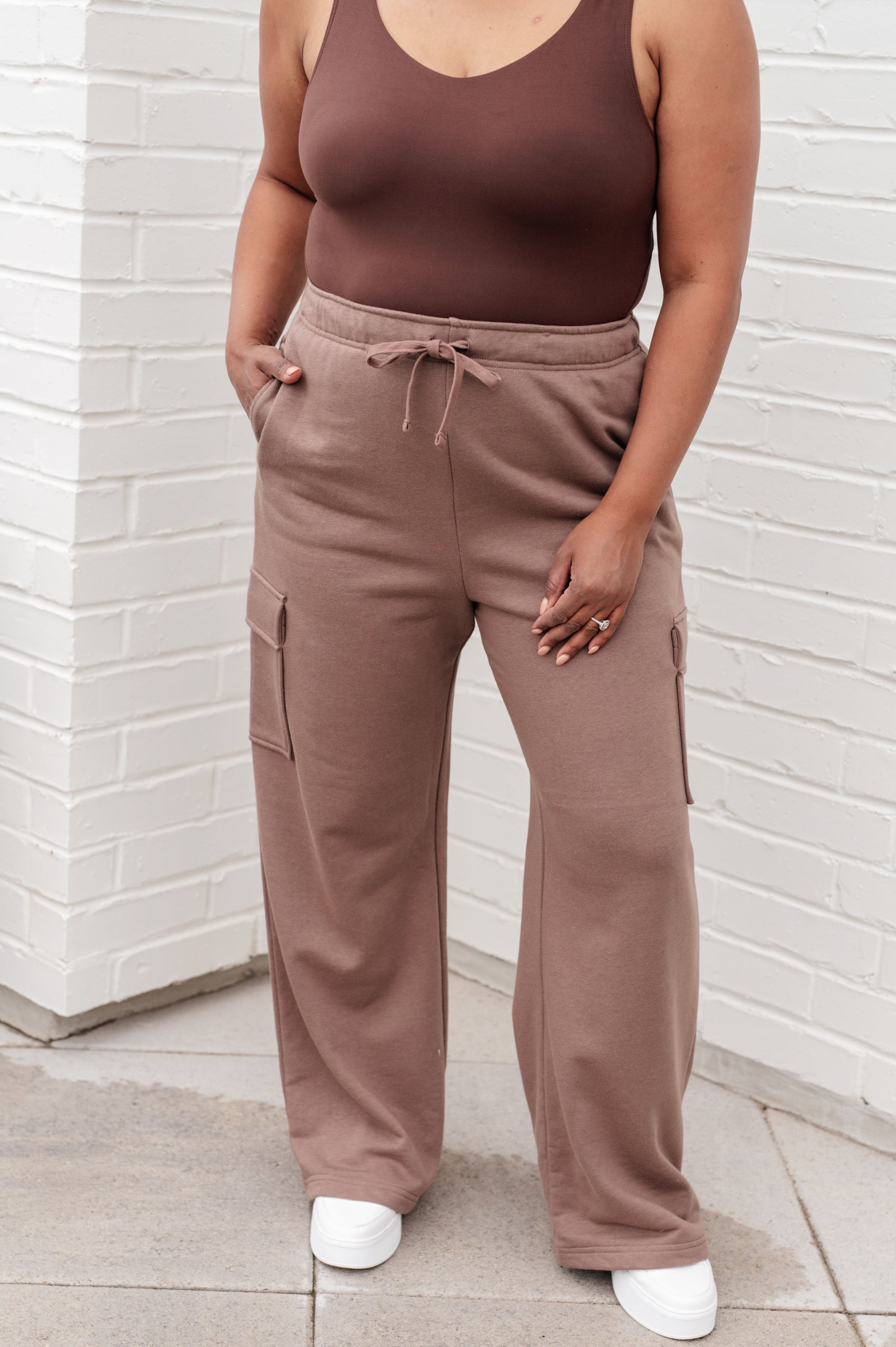 Run, Don't Walk Cargo Sweatpants in Smokey Brown - FamFancy Boutique