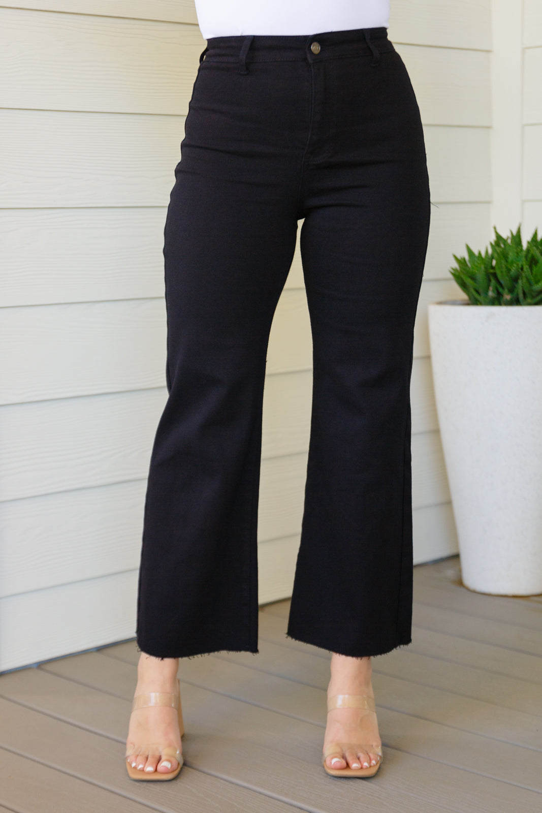 August High Rise Wide Leg Crop Jeans in Black - FamFancy Boutique