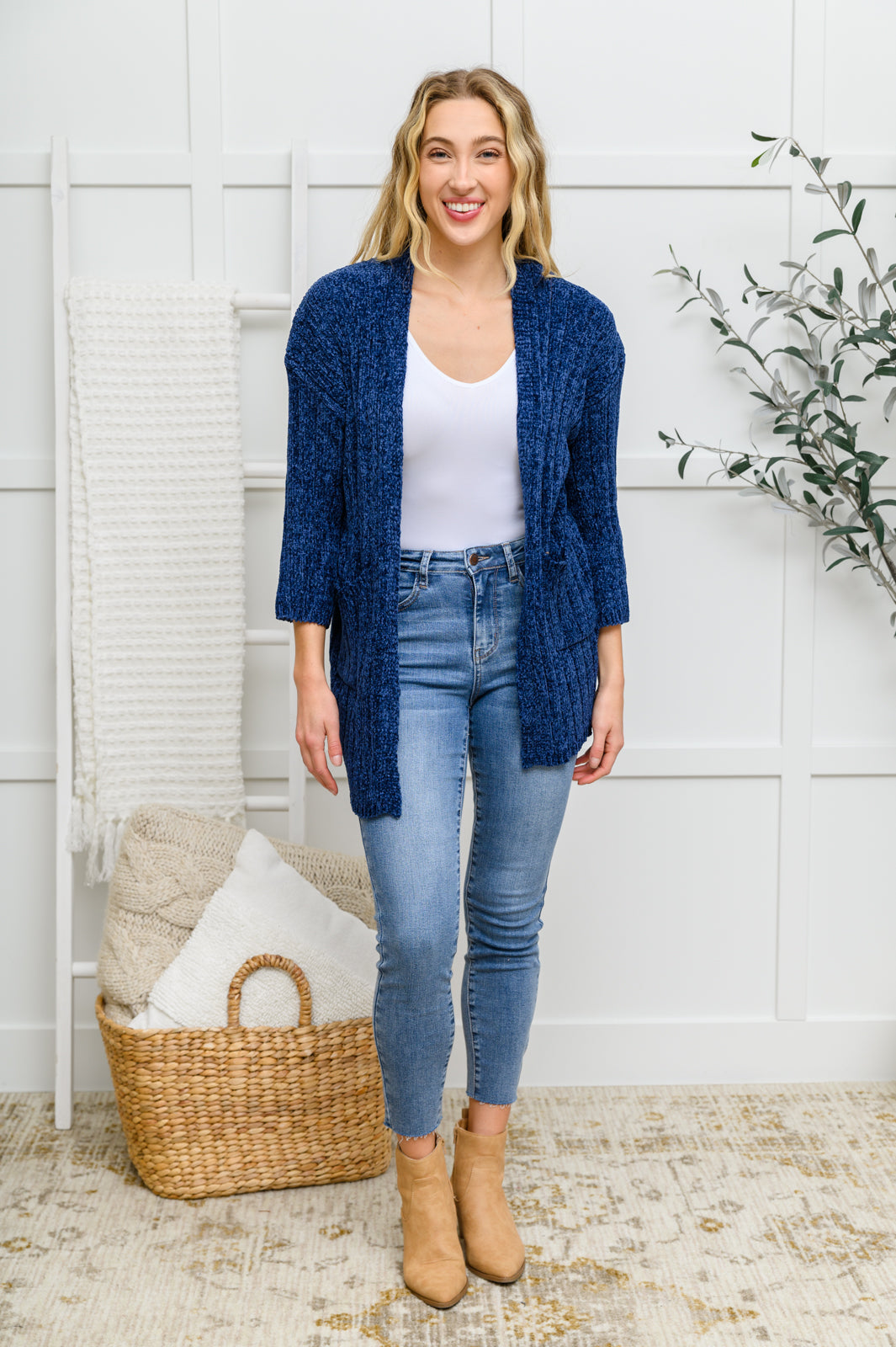 Mountain Mornings Cardigan In Navy - FamFancy Boutique