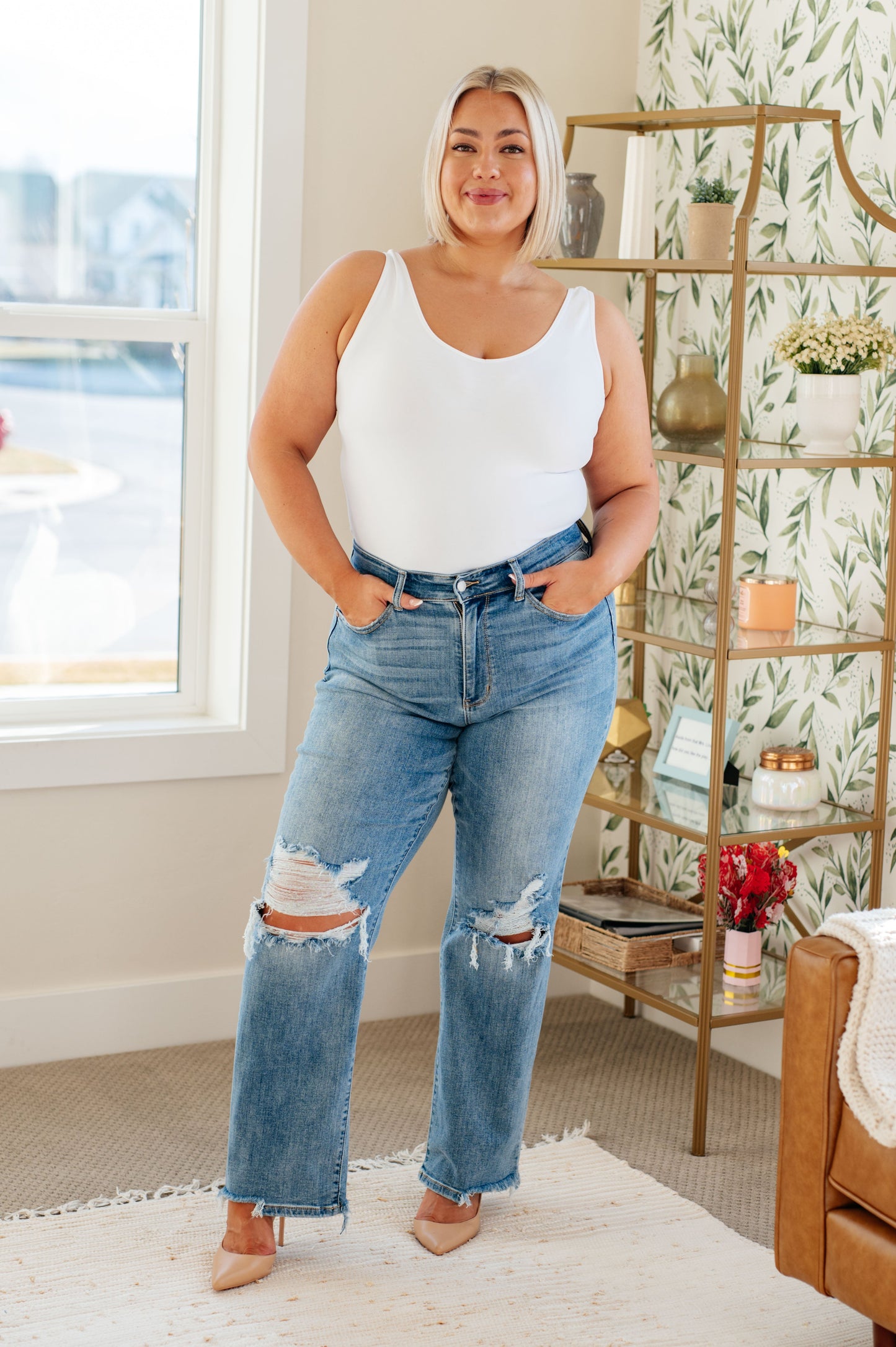 Rose High Rise 90's Straight Jeans in Light Wash - FamFancy Boutique